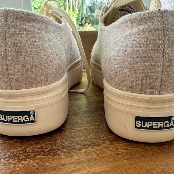 NWT Superga 2790 Platform Sneaker
Oatmeal, Size 9.5 W / 8.5M / 41 Euro - Picture 4 of 6
